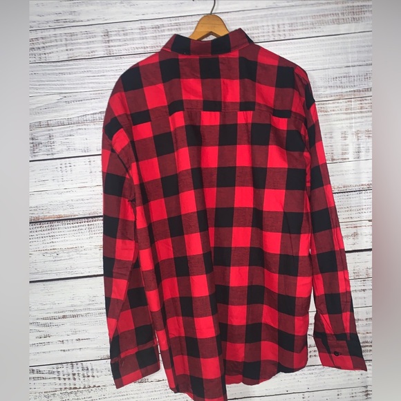 FOCO NASCAR Flannel XL Limited Edition Long Sleeve Button Up Shirt Red & Black - Picture 4 of 4